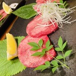 松阪牛炭火焼肉 東海亭 - 