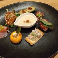 炭火とワインと純米酒 King Momo - 