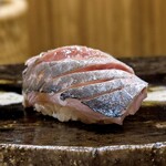 鮨 美幸 - ・鯵 (長崎 対馬)