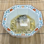 美加登家 - 酢の物(潤菜、芋茎)  鮎は昆布締め