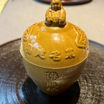 茶禅華 - 佛跳牆　お坊さんをあしらった専用の器