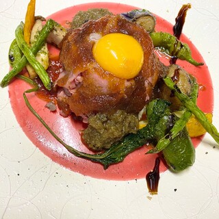 鮮魚のお刺身やローストビーフなどのおつまみメニューをご用意◎