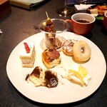 KAGARIBI - 甜点（迷你甜甜圈、提拉米苏、奶油蛋糕等）