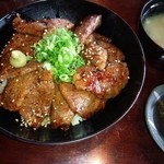 西田屋 - 焼き肉丼