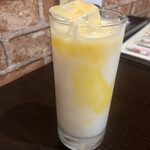 ASIAN DINNING SHIVA MAHAL - マンゴーラッシー