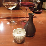 銀座ろくさん亭 - 東京の澤ノ井の超辛口を例によって熱燗で