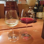 銀座ろくさん亭 - シャブリとニュージーランドのピノノワールです