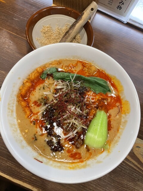 赤い鯨 四川担々麺 赤い鯨 赤坂店 - 赤坂/担々麺 | 食べログ