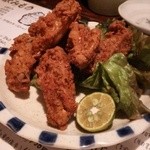 きよ香 - 2人分のお通し　手羽先空揚げ