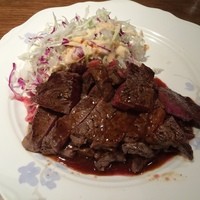 キャトルラパン　神戸三宮 - ステーキランチ（２枚、３６０ｇ）（メイン皿アップ）