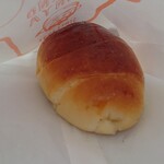 ゆめ酵母 ひげのぱん屋 - 塩バターロール 151円