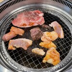 じゅうじゅうカルビ - 焼肉