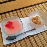 孔華 - ランチのデザート（杏仁豆腐＆ナタデココ）