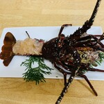 水沼さざえ店 - 伊勢海老のお造り(値段は重さにより、これは4800円)