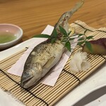 魚と炭と鉄板と ととと - 鮎の塩焼き