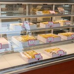 お菓子の店すがわら - 料理写真:店内
