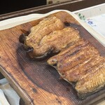 うを徳 - 岡山県児島湾産のうなぎ小丼
