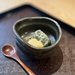 茜坂大沼 - 先付け 春菊の揚げ豆腐に白味噌　私の中では最高の豆腐料理