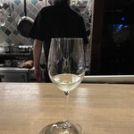 ワインとスパイス小料理 Dal Mellow - とよさんの後ろ姿に乾杯