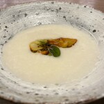 ワインとスパイス小料理 Dal Mellow - 何回食べても感動するスープ。来年も絶対いただく