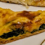 グラスコート - サーモンのキッシュ