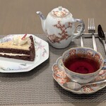 フカガワ セイジ 1894 ロイヤル キルン&ティー - ジャーマンケーキと紅茶のセット　1,650円