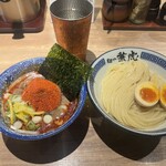 麺や兼虎 博多デイトス店 - 辛辛味玉つけ麺