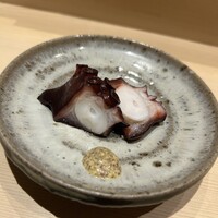 すし晴 - 煮タコ　うまい