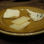 バル オルガン - チーズ盛り合わせ820円