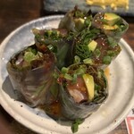 魚酔 - サーモンとアボガドの生春巻き