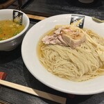 302831403 - 昆布水つけ麺