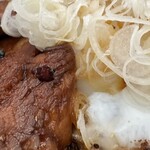 中華そば 鶴亀 - チャーシュー温玉丼