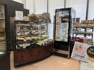 御菓子処 花岡 - ケーキもあります