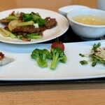 みこころ 無添加チャイナ935 - ●武州和牛と野菜のオイスターソース香り炒め