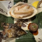壱献 - 焼き蛤、メヒカリの干物、アスパラの牛肉巻き