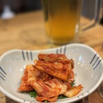 法善寺横丁 やき然 - こだわりキムチ 450円  甘口で日本人好みの味