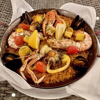 RED ROOM rooftop & grill - 