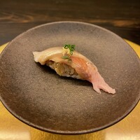 鮨 四 - 