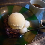 茶房 糸屋 - 「冷しクリーム白玉ぜんざい (680円)」でほっこり