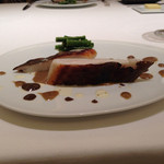 カンテサンス - マナガツオ 青森のさやいんげん ニンニクとピスタチオのソース