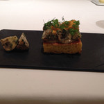 カンテサンス - ブラウンマッシュルーム ウニのケークサレ