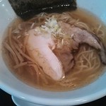 Hitsujito Ookami - 塩ラーメン（750円、ランチタイムは650円）