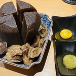 おばんざい 紬 - おでんの大根と牛すじ
