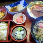 白石温麺茶屋 - うーめん定食(釜飯付)