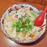 麺屋 よつ葉 - 松阪タン麺
