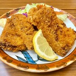 割烹 魚仙 - (名物)ブリカツ