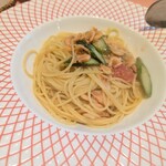 302877176 - 桜えびとアスパラガスのスパゲティ