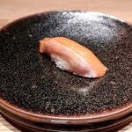 田町鮨 惠万 - サーモン