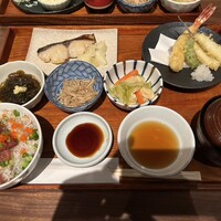 魚とおばんざい 泉士 - 