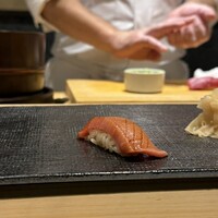 名古屋 栄 鮨 栄華 - 長崎本鮪中トロ
                      赤身と脂身バランス最適
